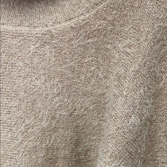 Akemi + Kin Eyelash Gold Leaf Lara Poncho - Picture 10 of 12